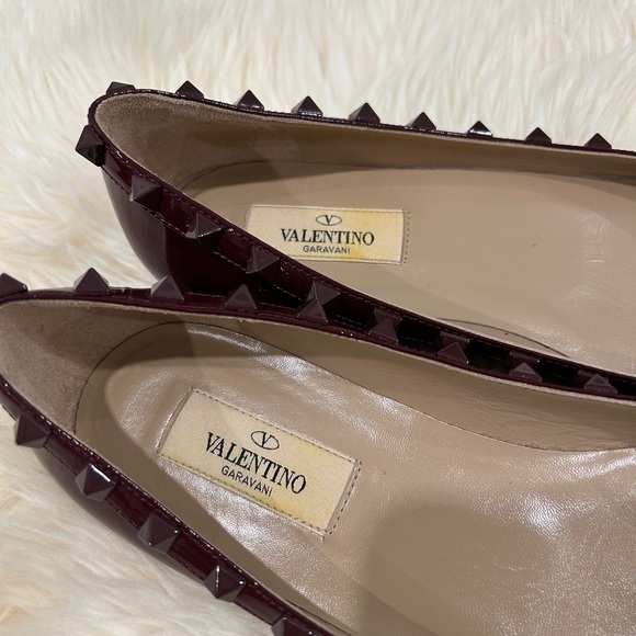 Authentic Valentino Garavani size 37.5(7) Rockstud Tonal Patent Ballerina Flat - Picture 5 of 11